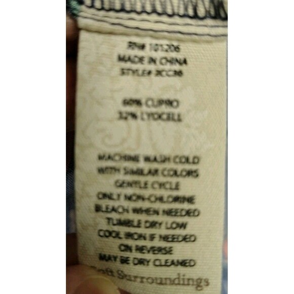 Soft Surroundings Blouse Size S Sailing Boats Design Long Sleeve Hidden Button V - Picture 11 of 11